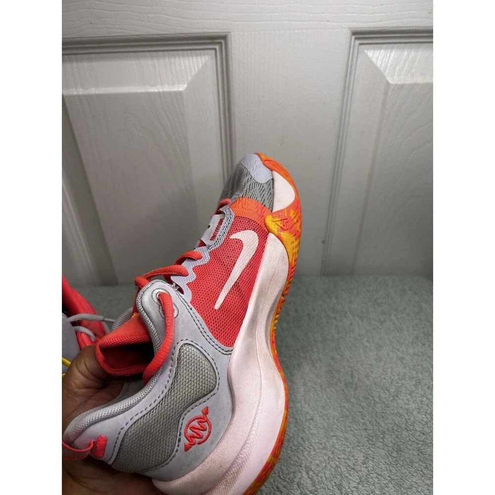 Nike Giannis Immortality 2 Smoothie Basketball Shoes Youth Size 4Y DQ1943-600